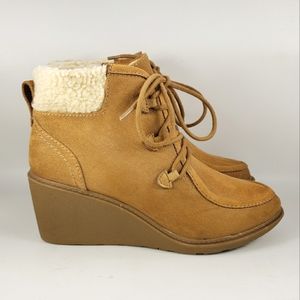 Mad Love Kenzie Tan Faux-suede, Lace-Up, Wedge Ankle Bootie. Women's 8.5M